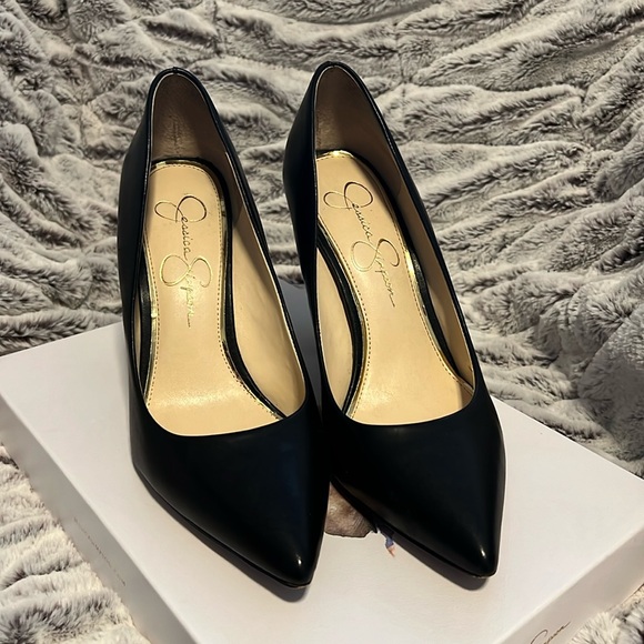 Jessica Simpson Shoes - Jessica Simpson Tanysha pointed toe block heel pump.